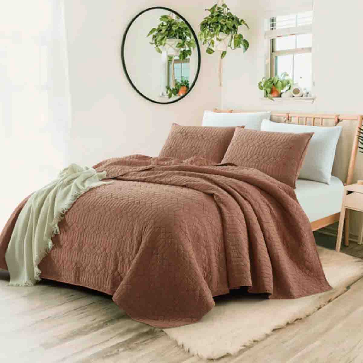 Laurent Taylor - Marina Quilt Set - Image 5