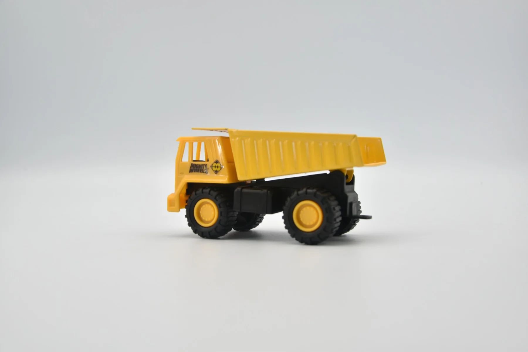 Mighty Wheels 4 Pack 4.75in Truck  - Image 6