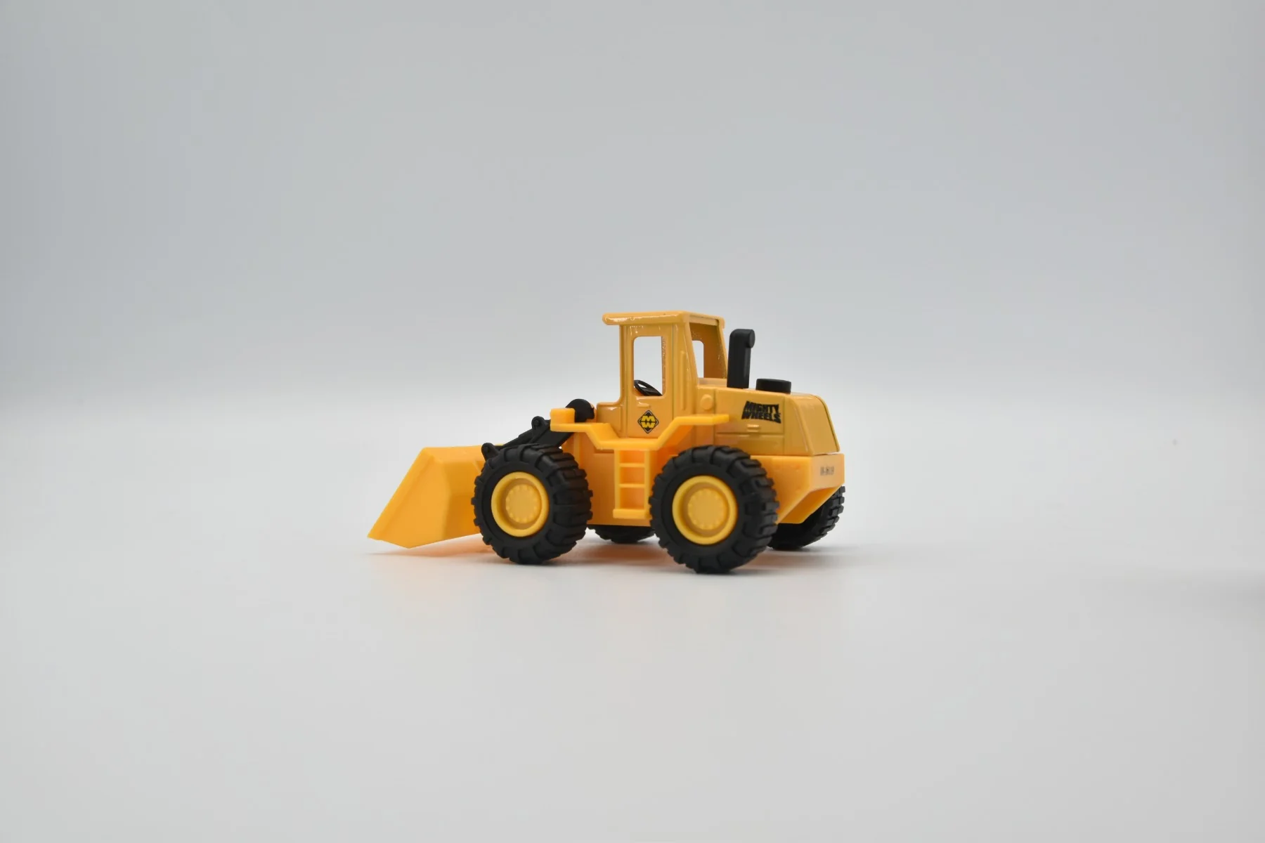 Mw 4.75in Construction Trucks Asst 