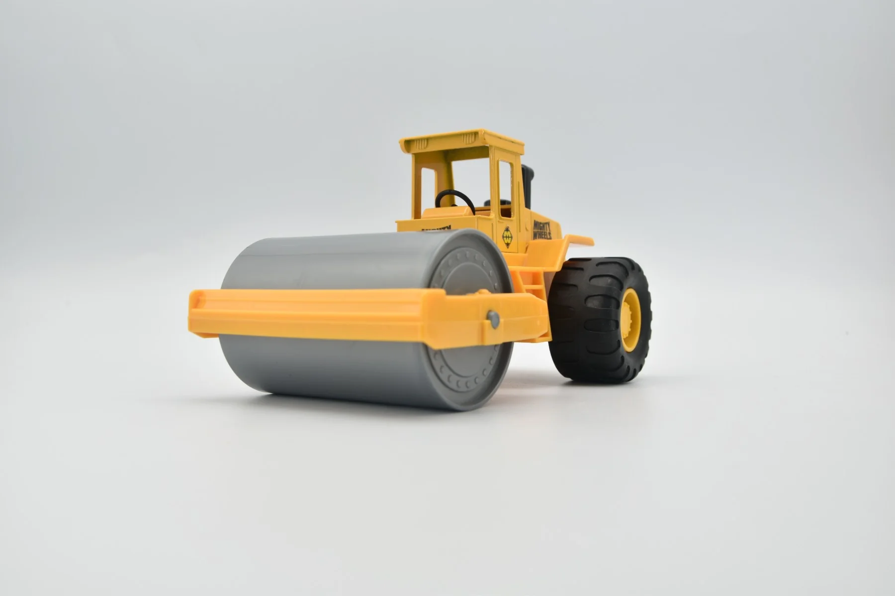 Mw 7in Front Loader /dump Truck Asst  - Image 11